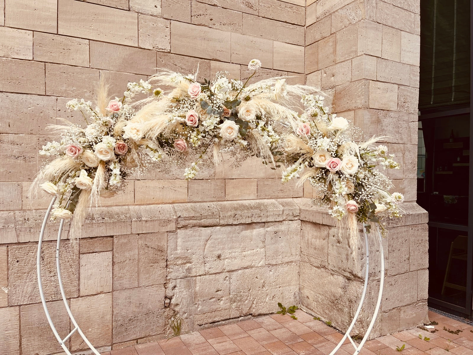 Traubogen aus Metall, Farbe weiß, Durchmesser 230 cm