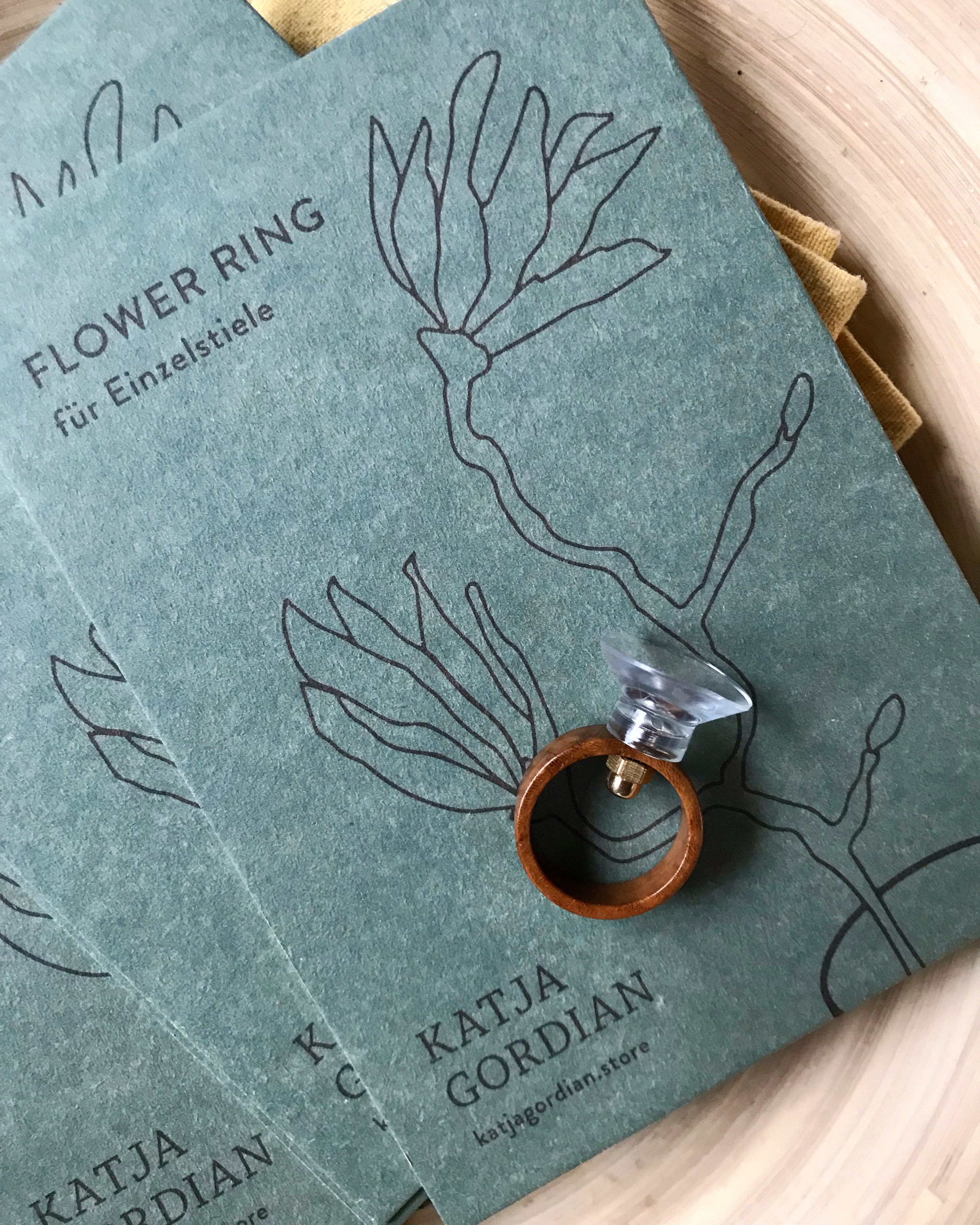 FLOWER RING, Blumenringhalter für Einzelstiele