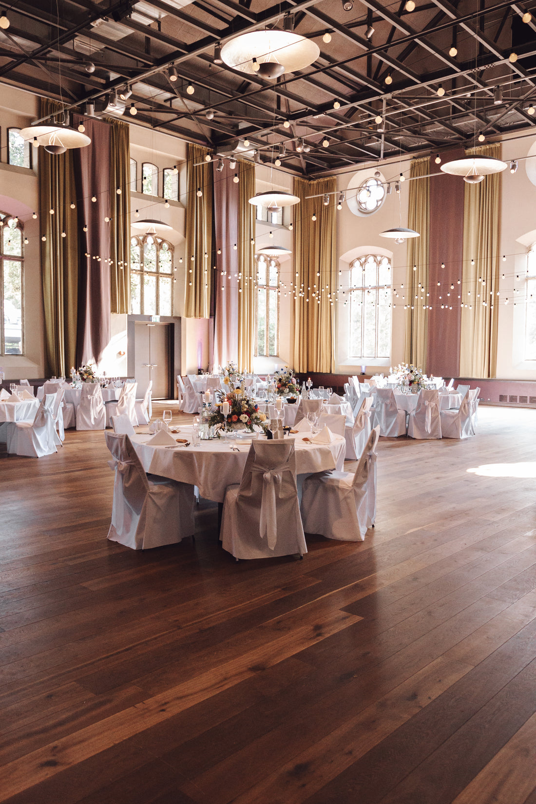 LED Kugellichterkette mit 50 Kunststoffkugeln