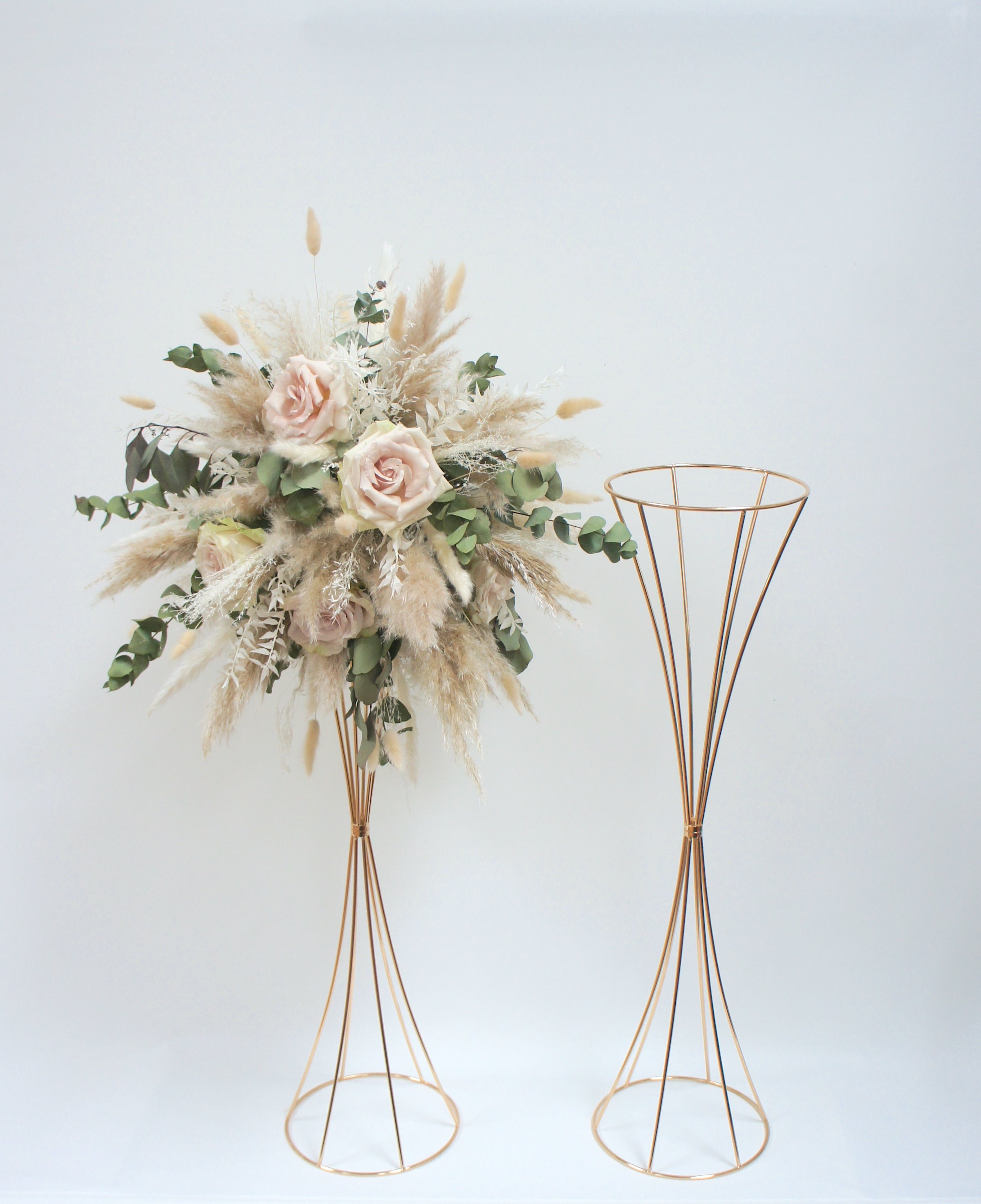 Blumenständer, Trompetenständer inkl. Schale, Tischdeko, Farbe Gold, Höhe 80 cm