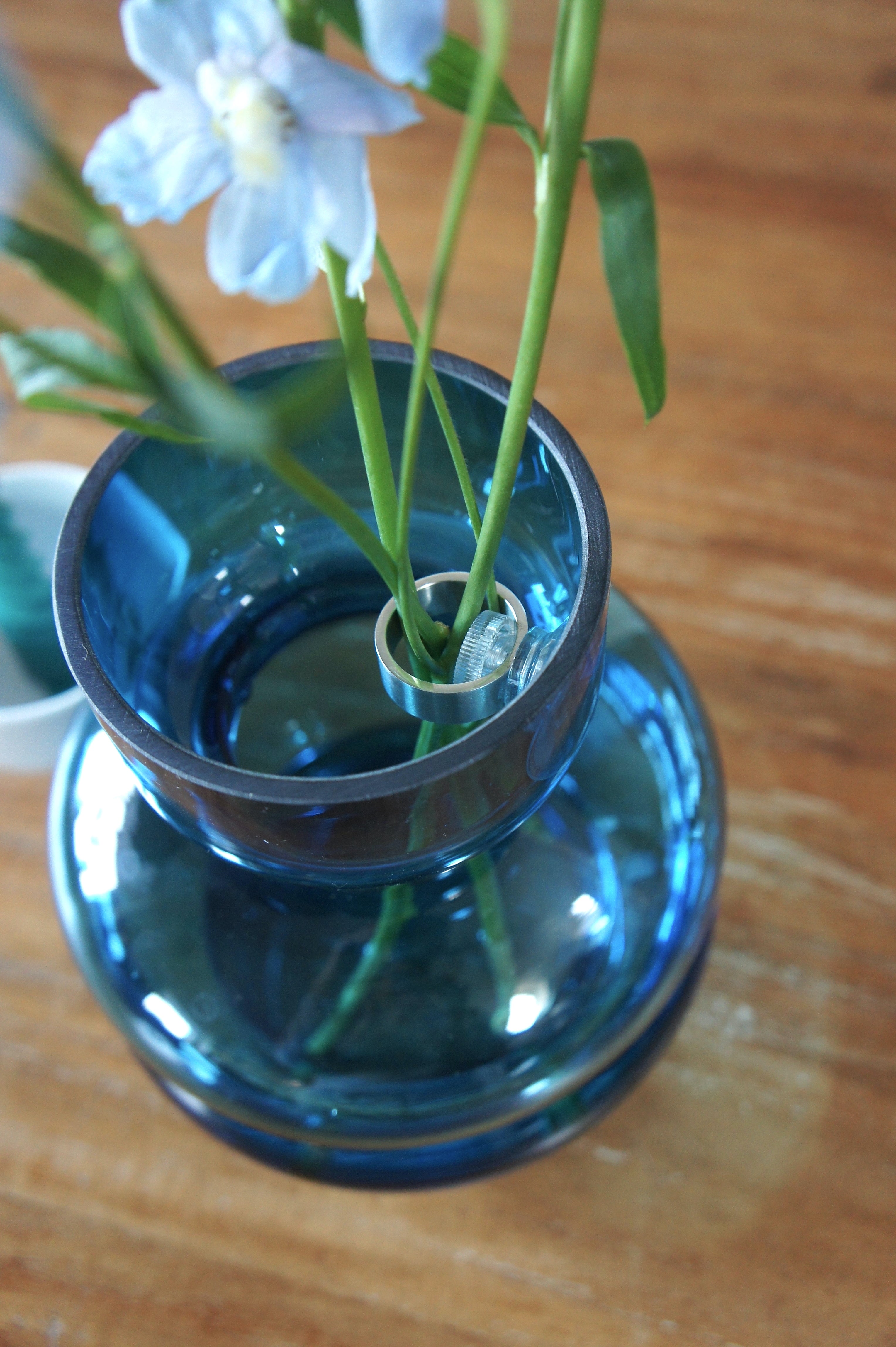FLOWER RING, Blumenringhalter für Einzelstiele