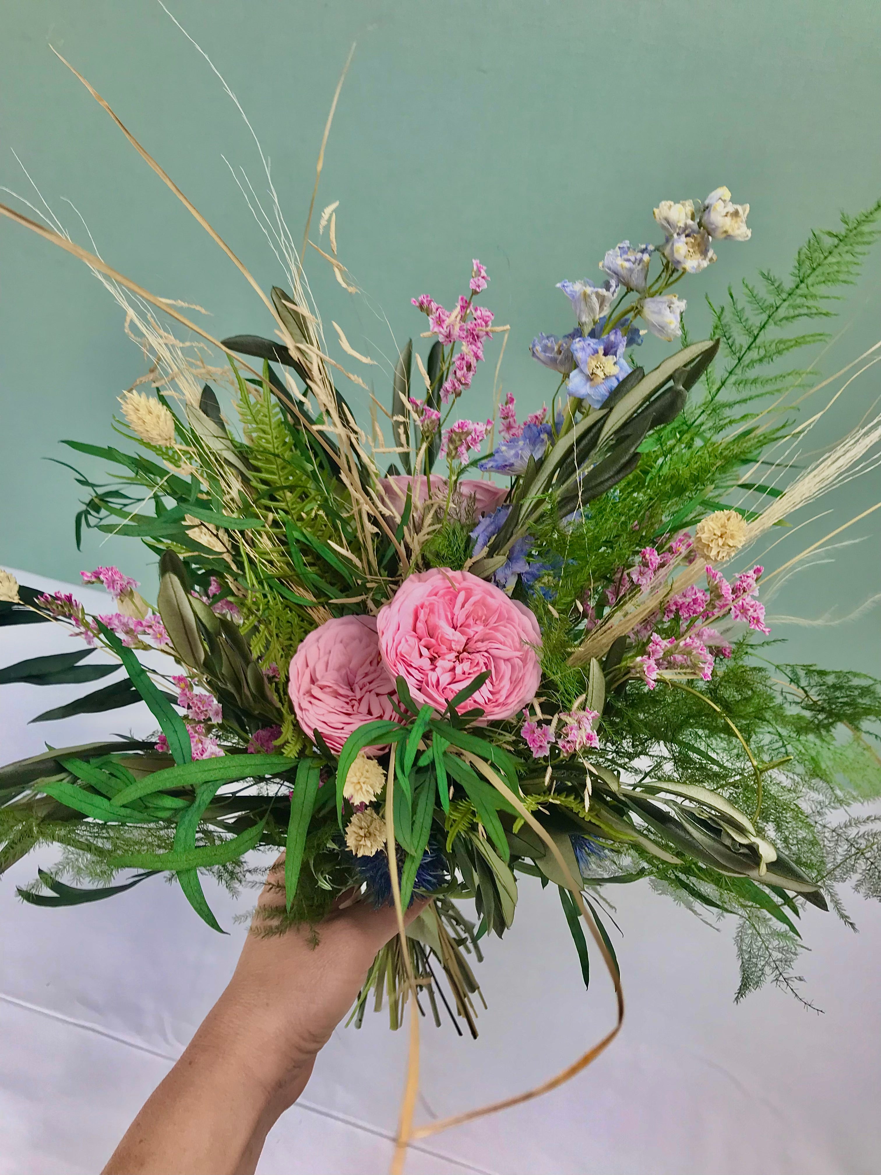 Serie COLOURS OF NATURE, Brautstrauss, Reversschmuck, konservierte Rosen, Infinity roses