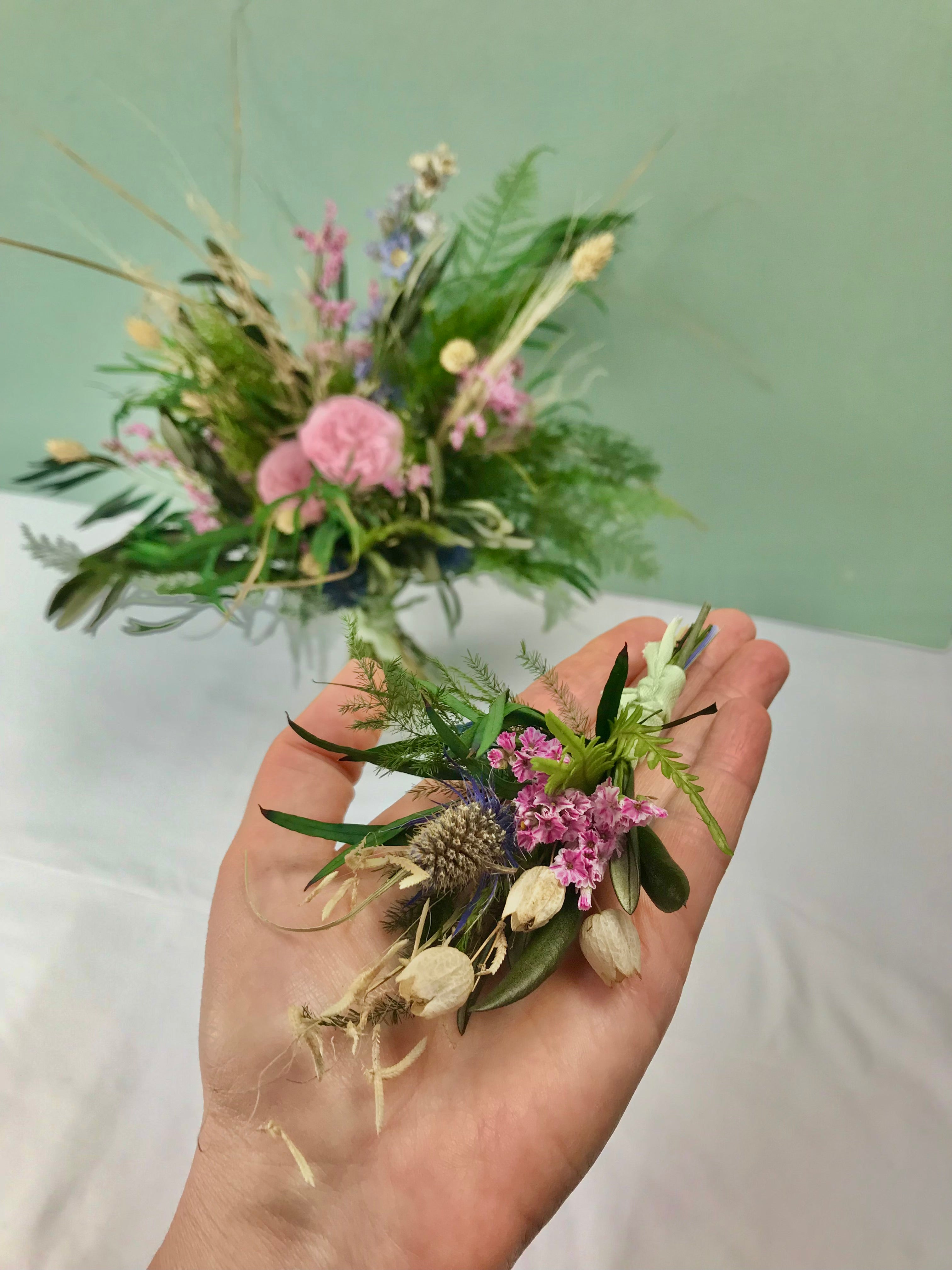 Serie COLOURS OF NATURE, Brautstrauss, Reversschmuck, konservierte Rosen, Infinity roses