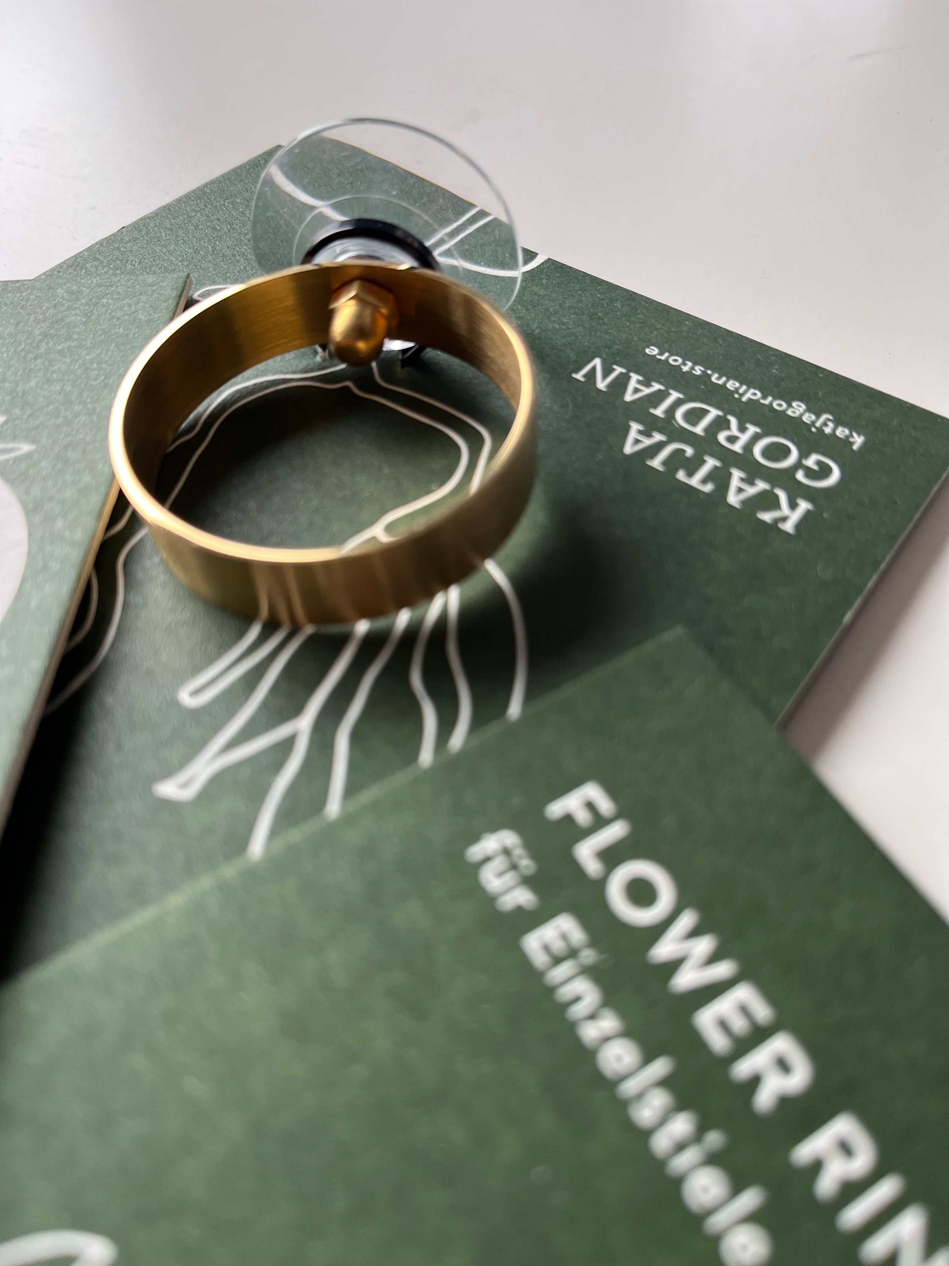FLOWER RING, Blumenringhalter für Einzelstiele