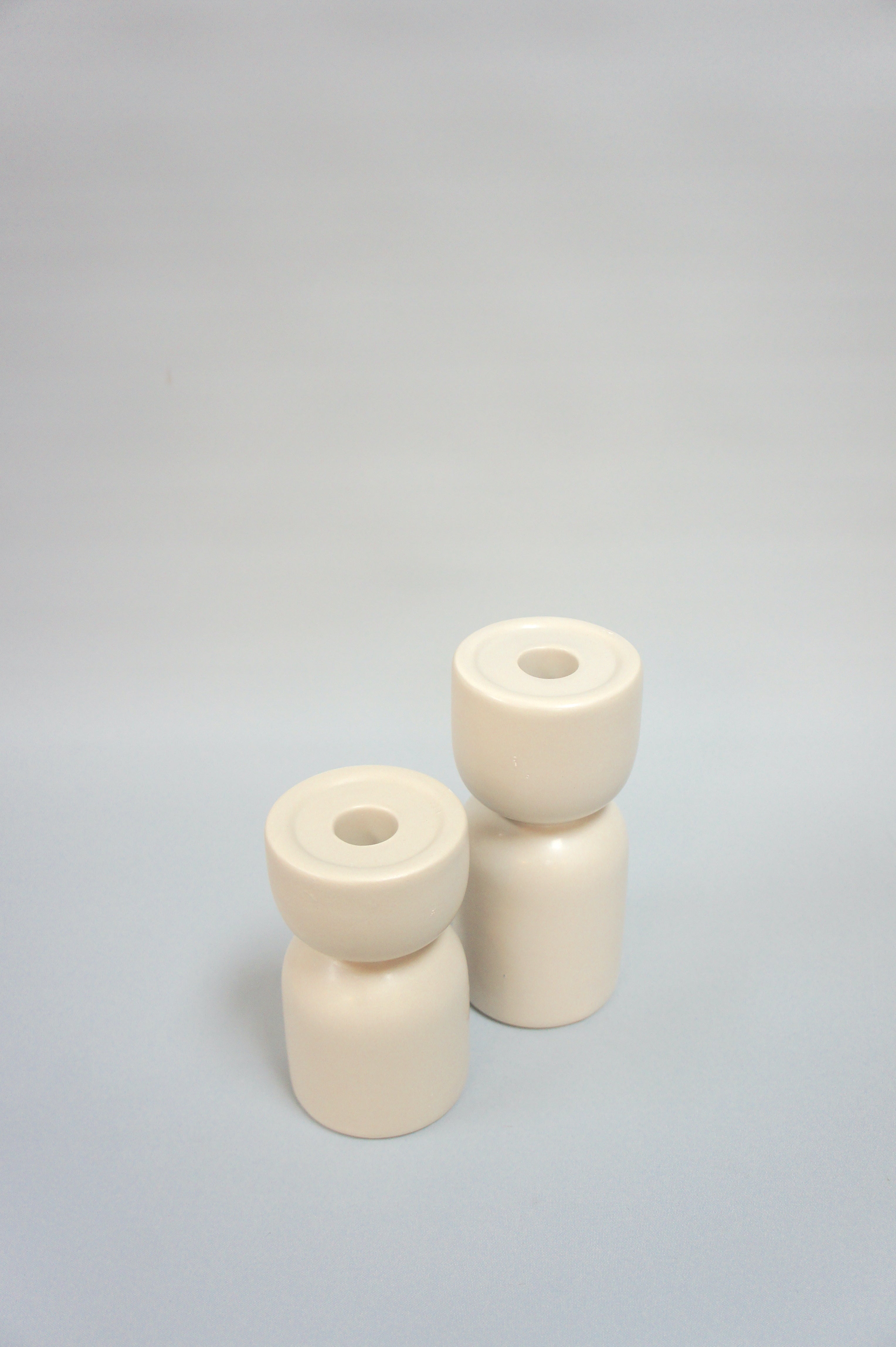 Kerzenhalter, Kerzenständer aus Keramik, Farbe Beige in 2 Größen