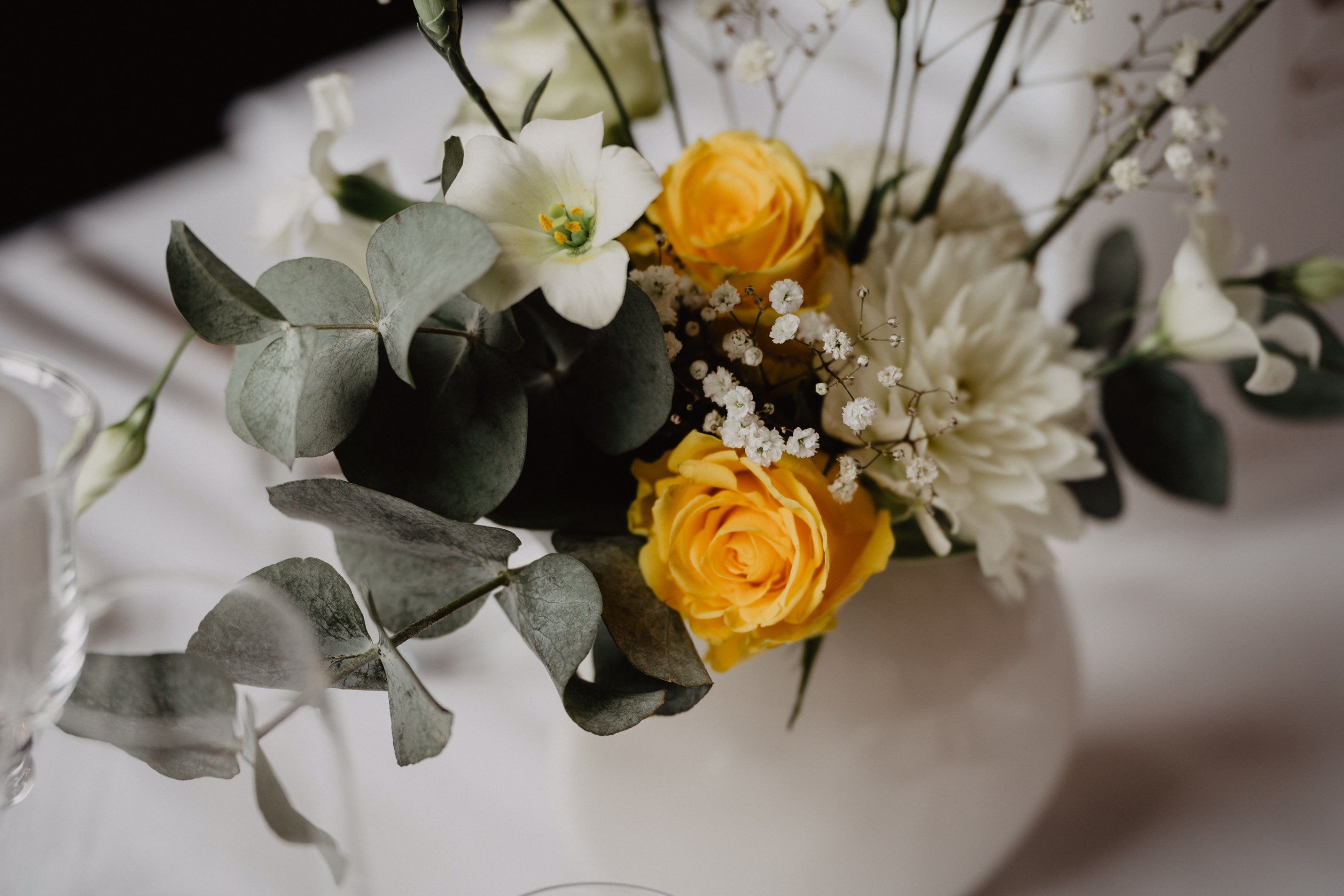 Frischblumenkonzept "LOVELY DAY" inkl. Mietvasen für Selbstabholer_innen