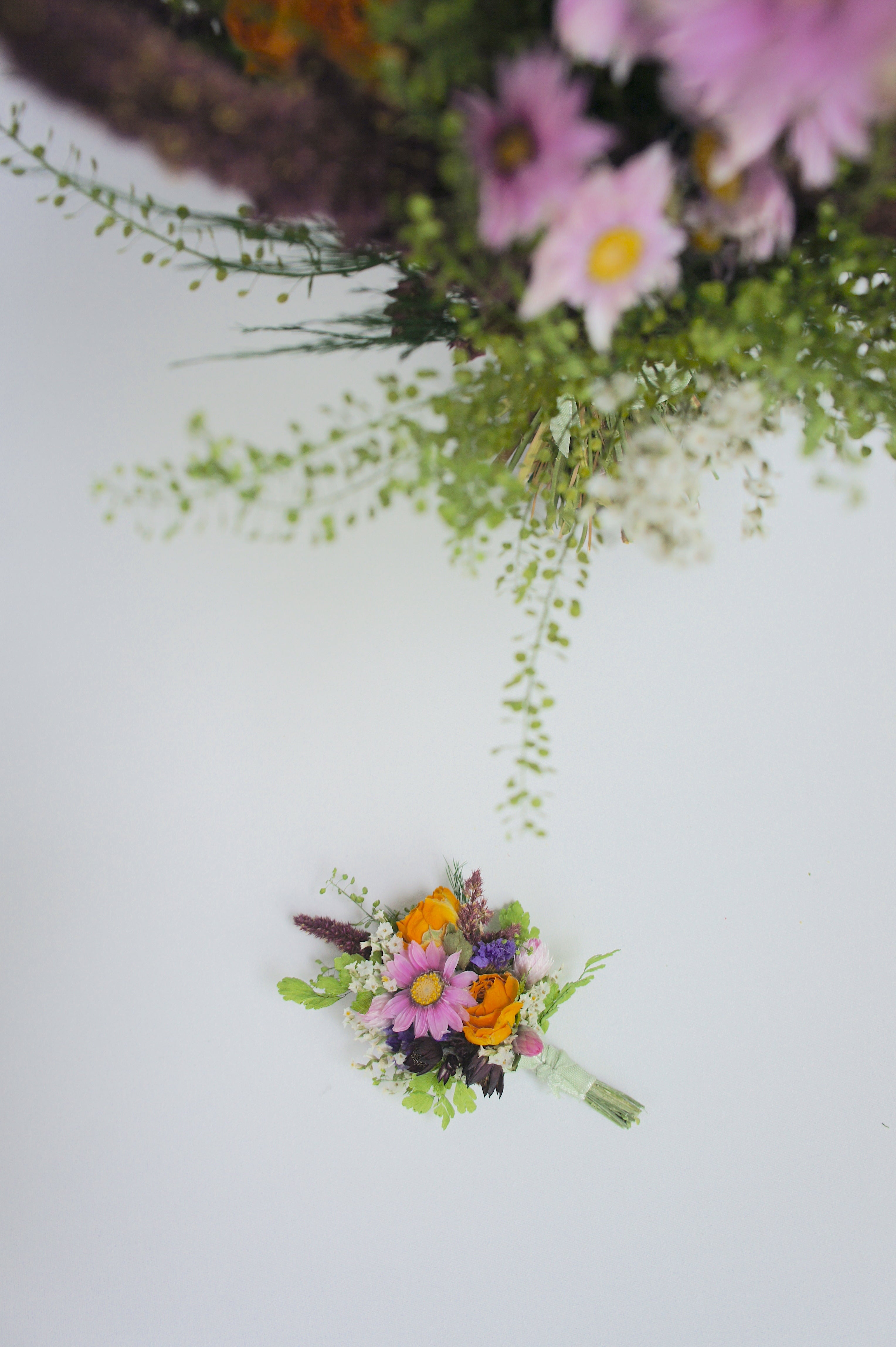 MARIE & DER SOMMER- unsere neue Trockenblumenserie mit Brautstrauß, Haarkranz und Reversschmuck