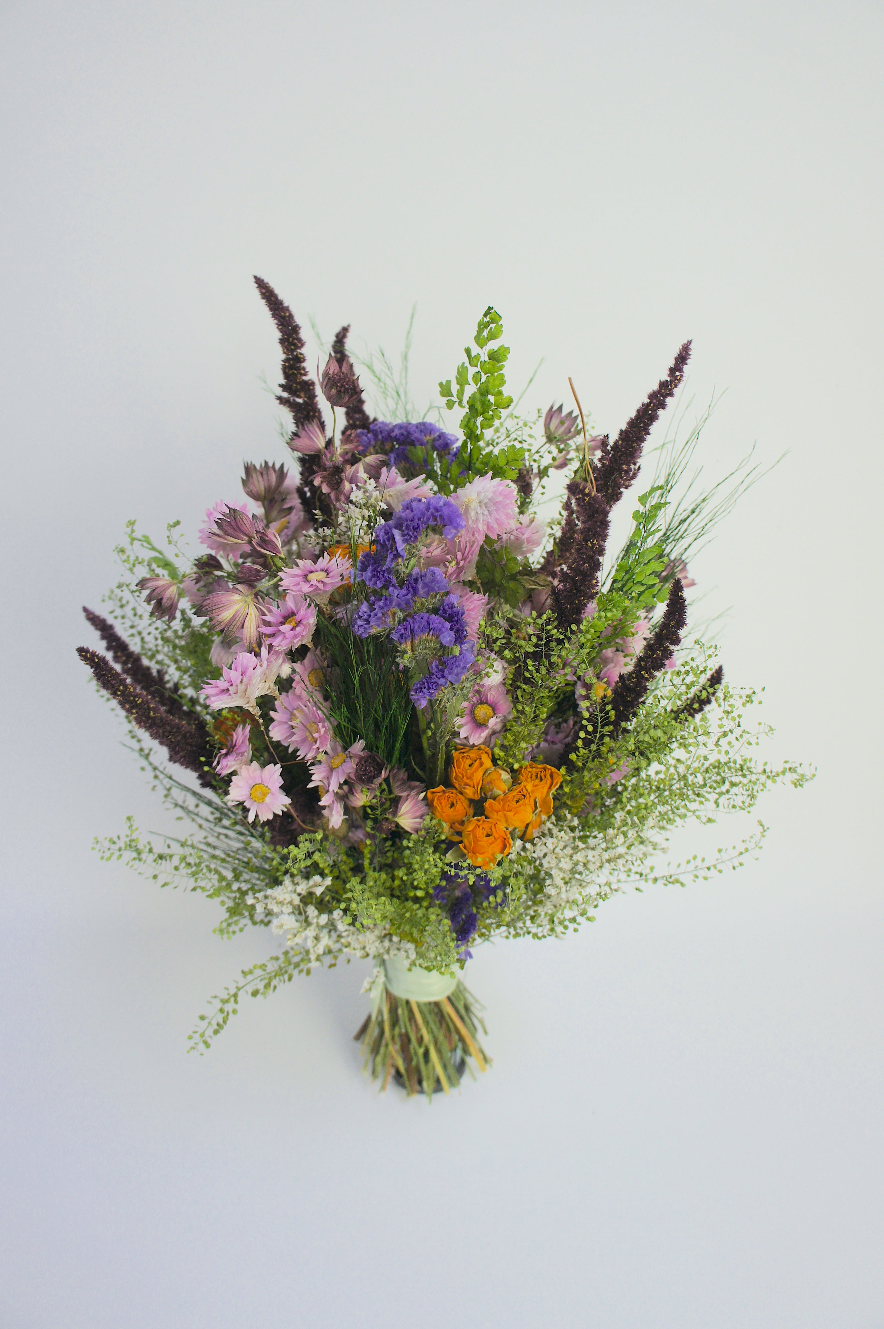 MARIE & DER SOMMER- unsere neue Trockenblumenserie mit Brautstrauß, Haarkranz und Reversschmuck