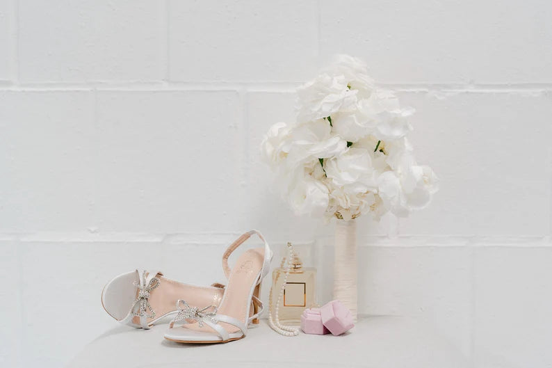 "MONO ROSE", Brautstrauss, Bridebouquet, stabilisierte Rosen, Infinity Roses