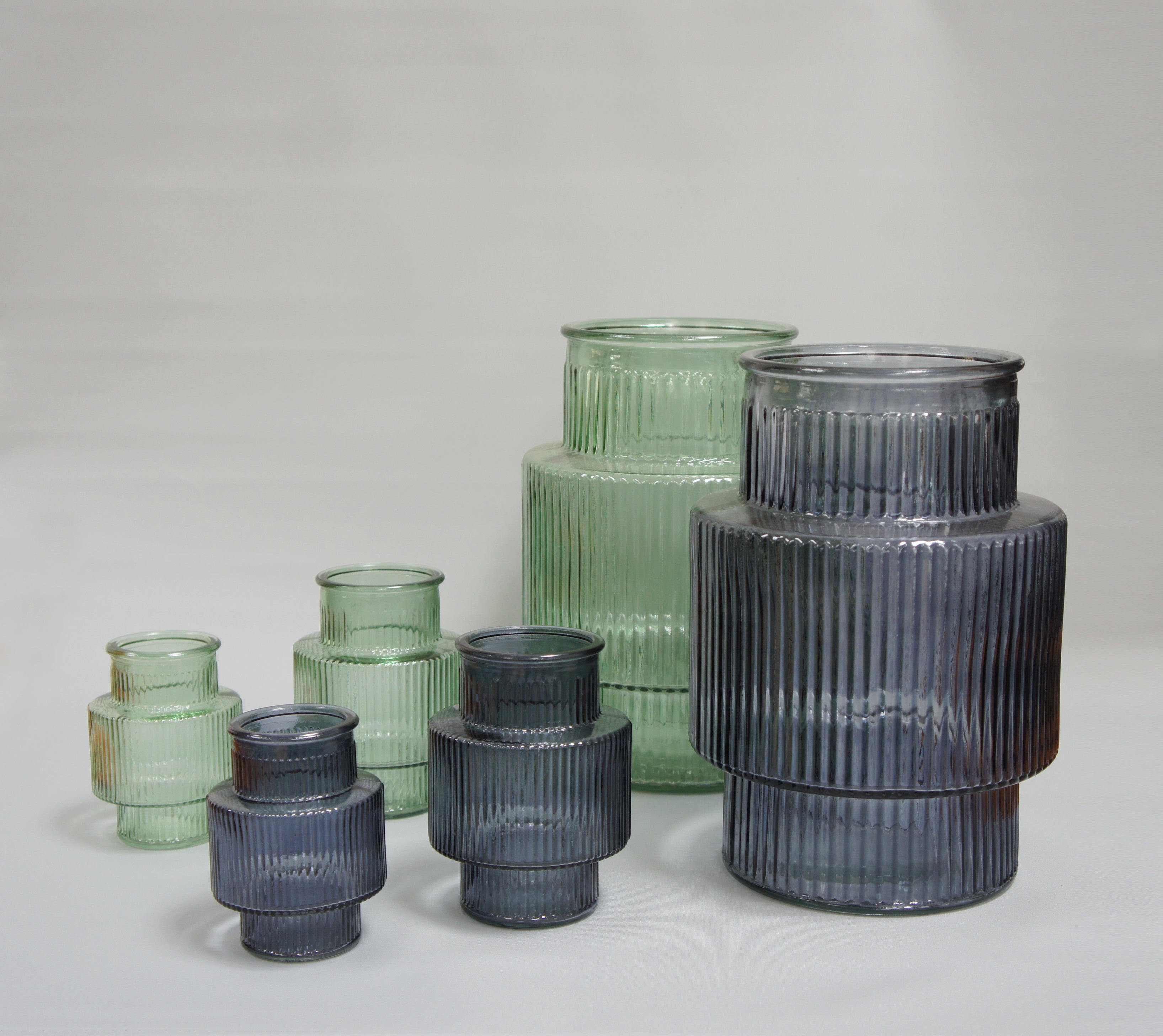 Glasvase, geriffelt, Farbe Grün und Graublau, erhältlich in 3 Größen