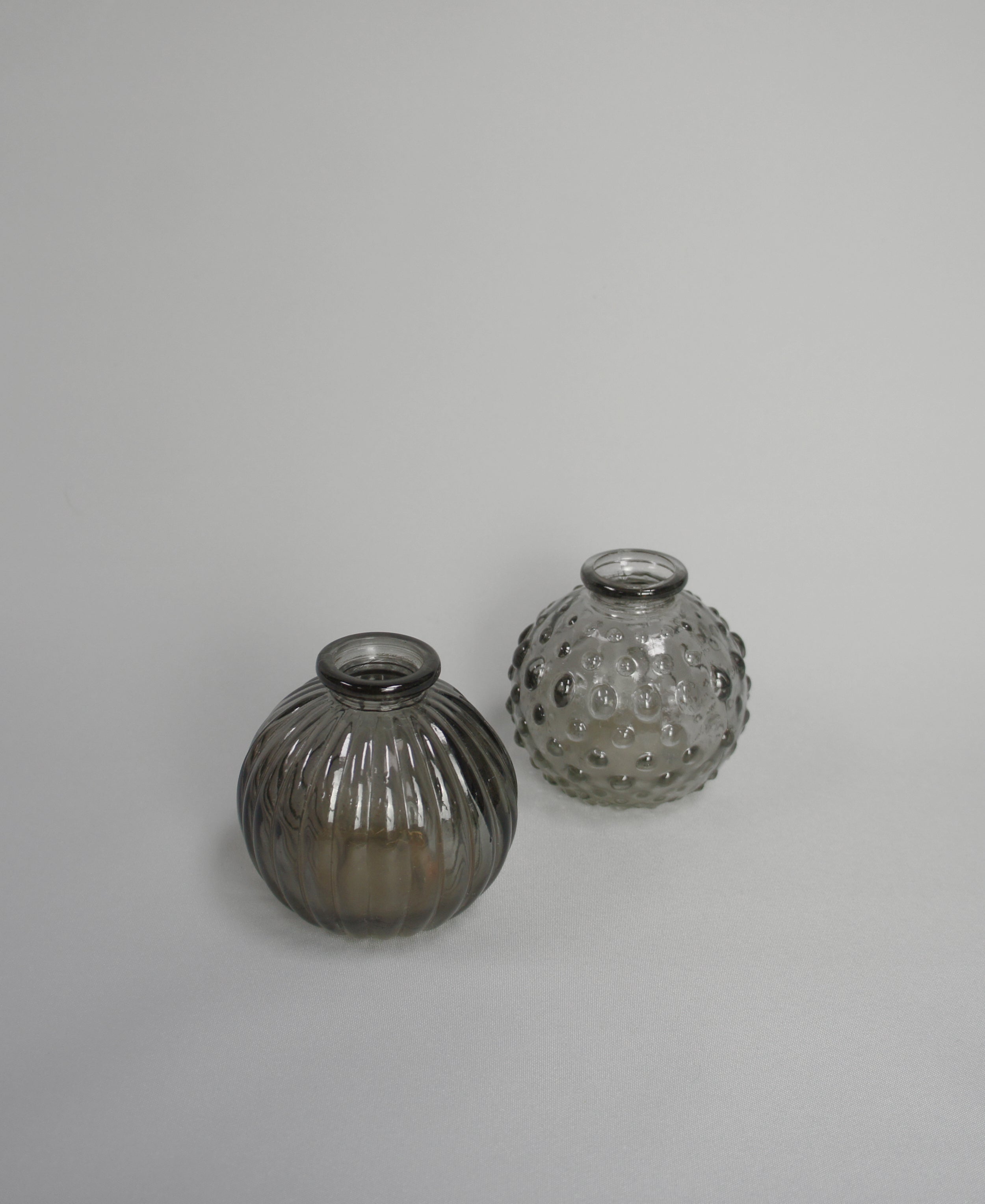 Glasvase, kugelig in 2 Farben: Orange und Grau, als Set, 2-tlg. erhältlich