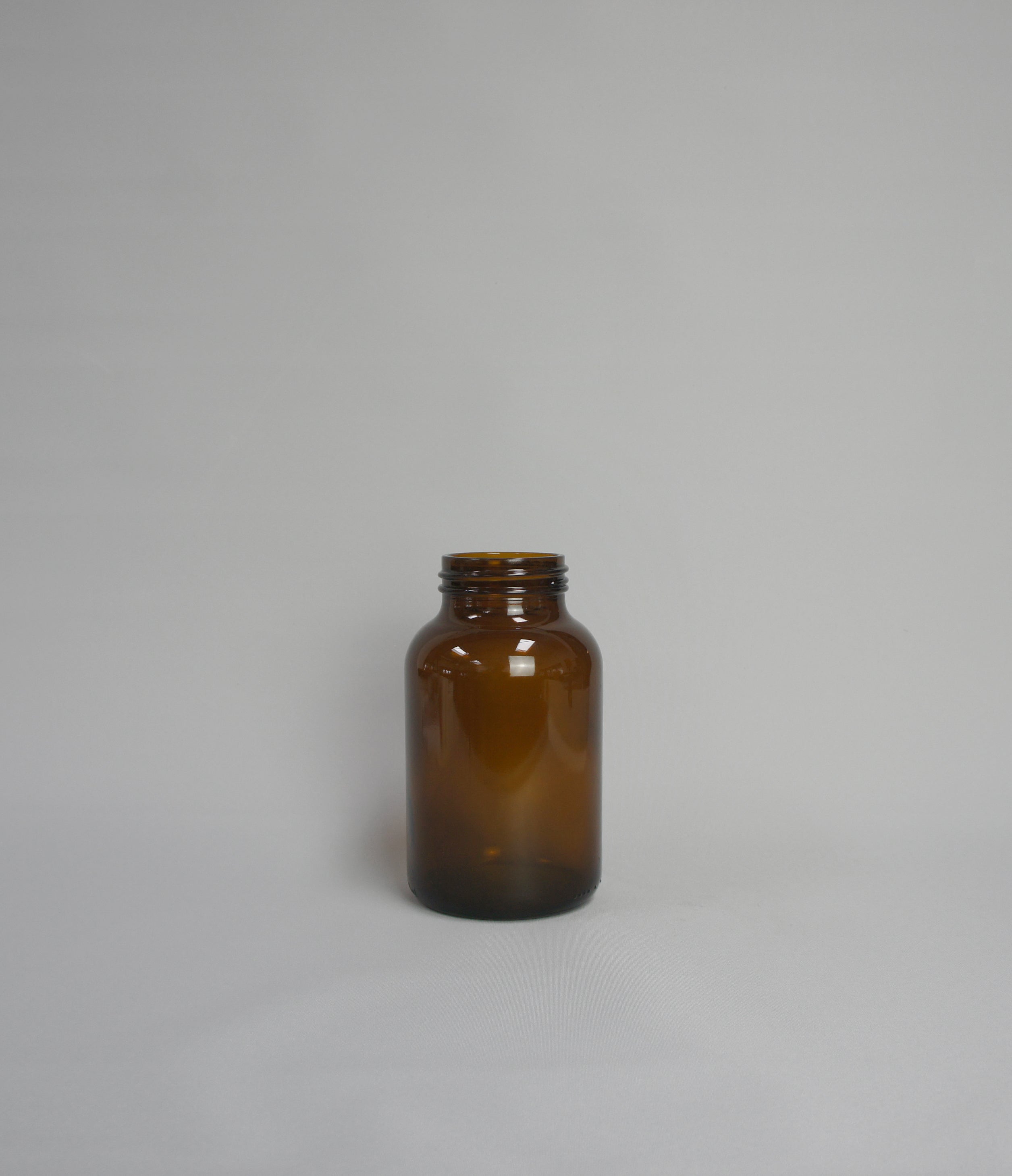 Apothekerflasche, Farbe braun, zylindrisch mit Gewinderand oben