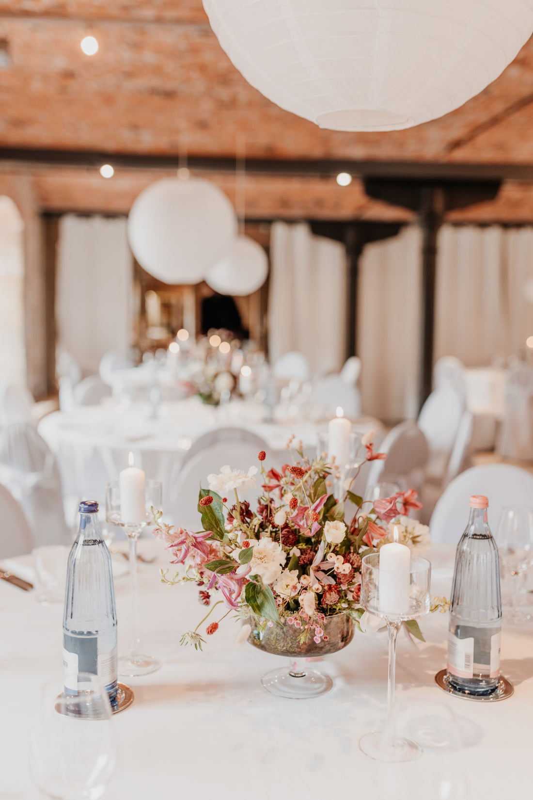 Glasschale auf Fuß, in 2 Größen