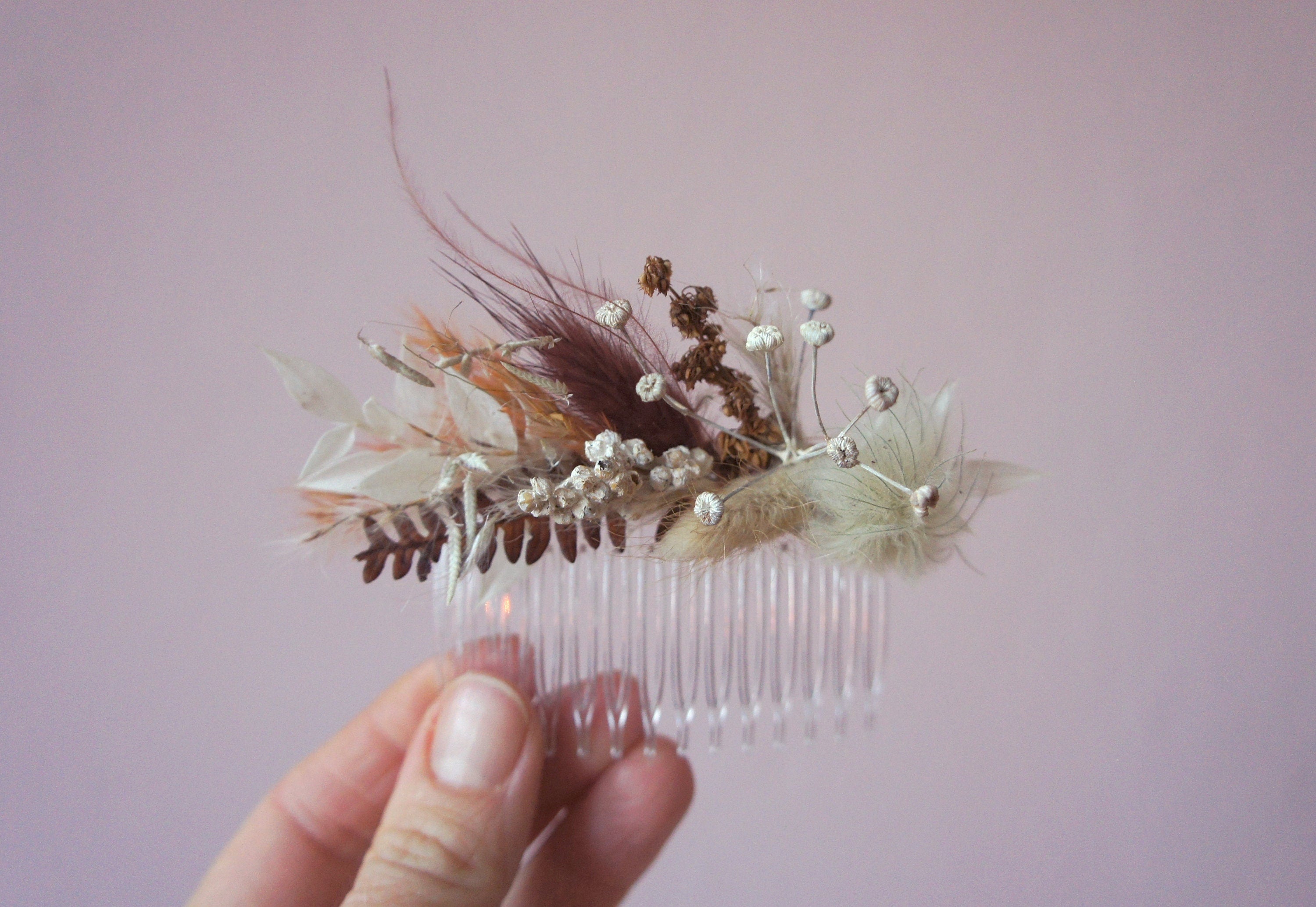 Serie ERDVERBUNDEN, Trockenblumen, stabilisierte Rosen / Dried flowers, Preserving roses