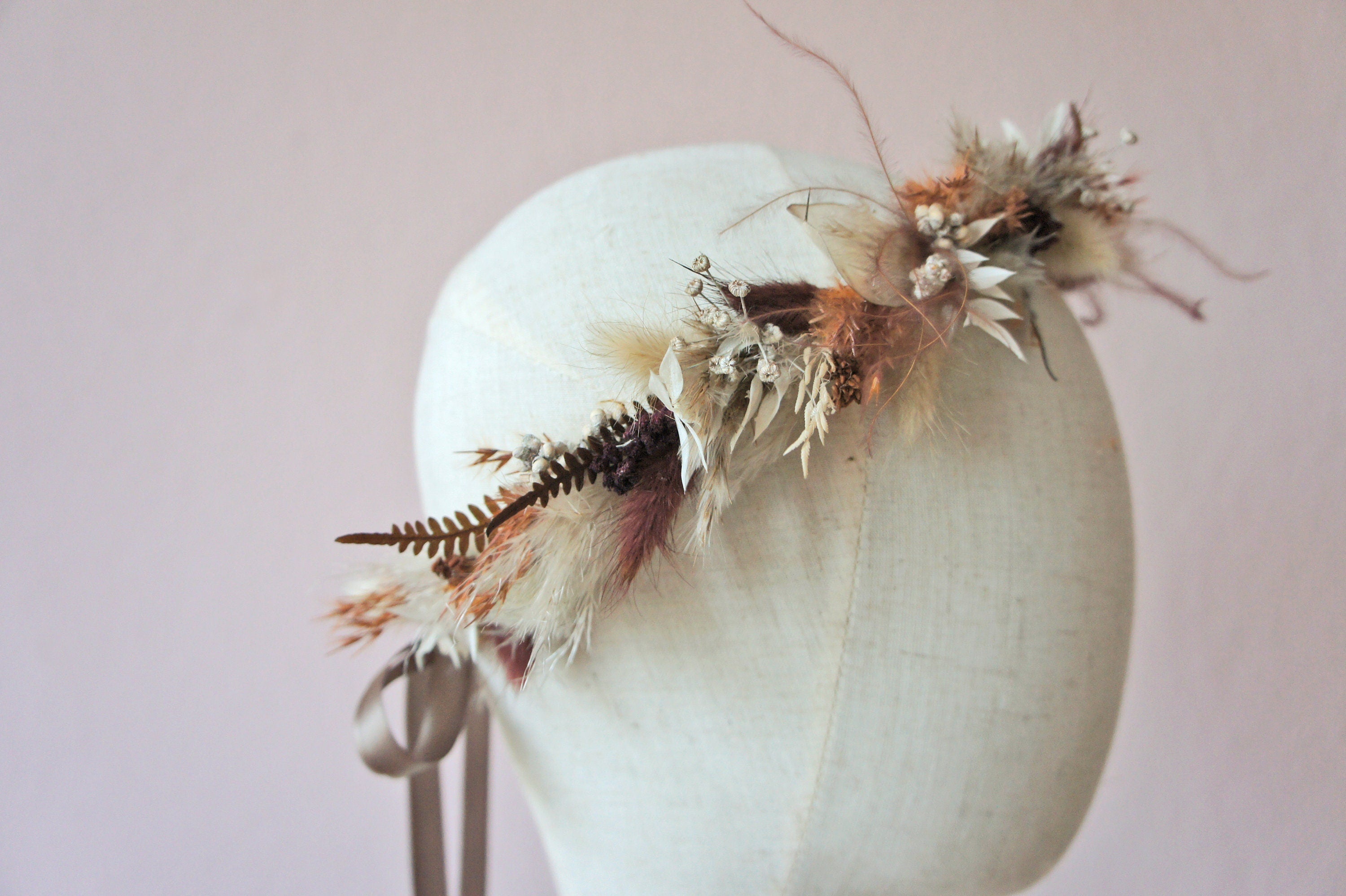 Serie ERDVERBUNDEN, Trockenblumen, stabilisierte Rosen / Dried flowers, Preserving roses