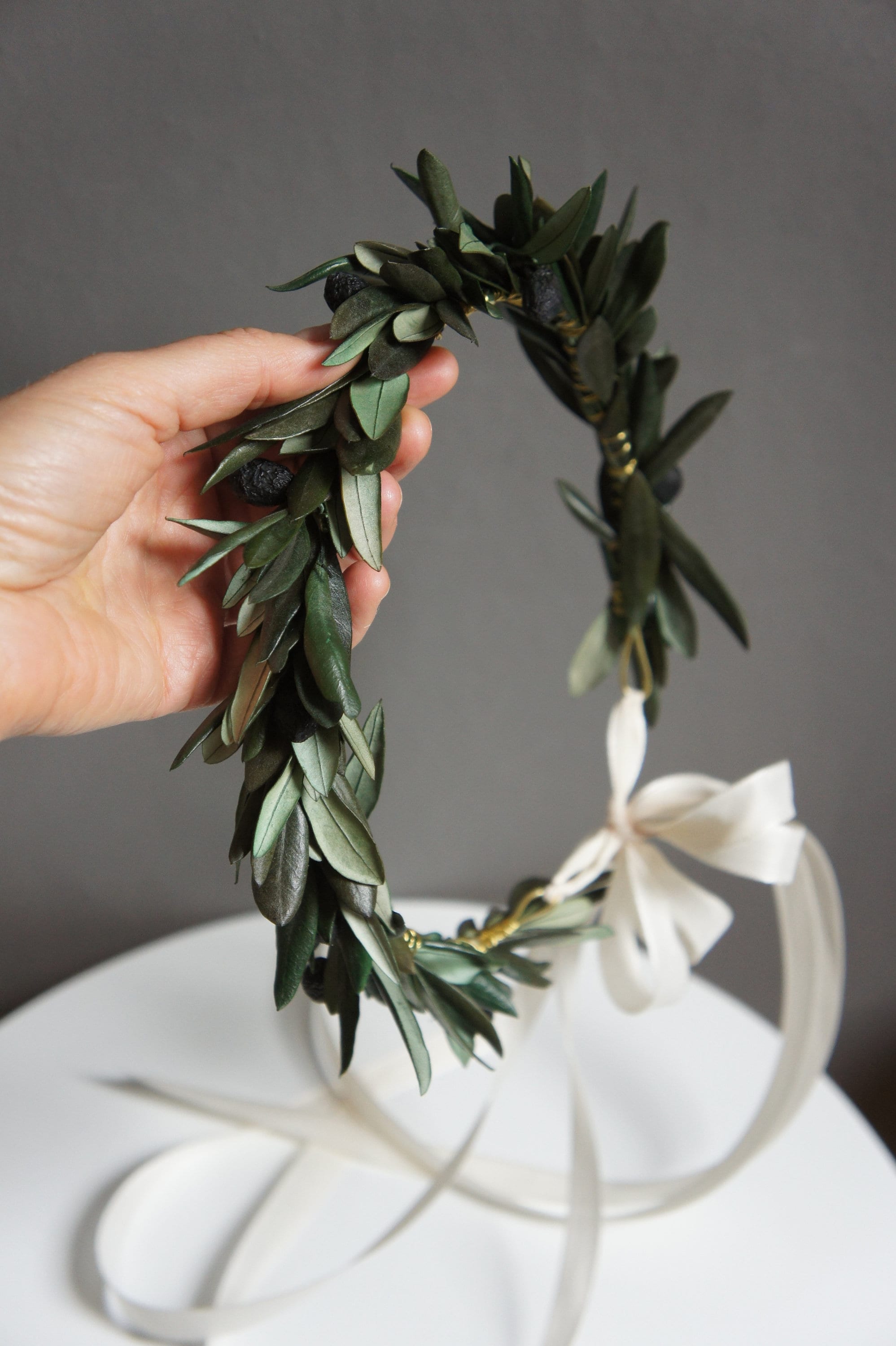 Serie GRACEFUL ROSE, Preserving roses, Preserving Olive, Bride bouquet, Flower crown, Flower pin, Haarkamm, Haarreif