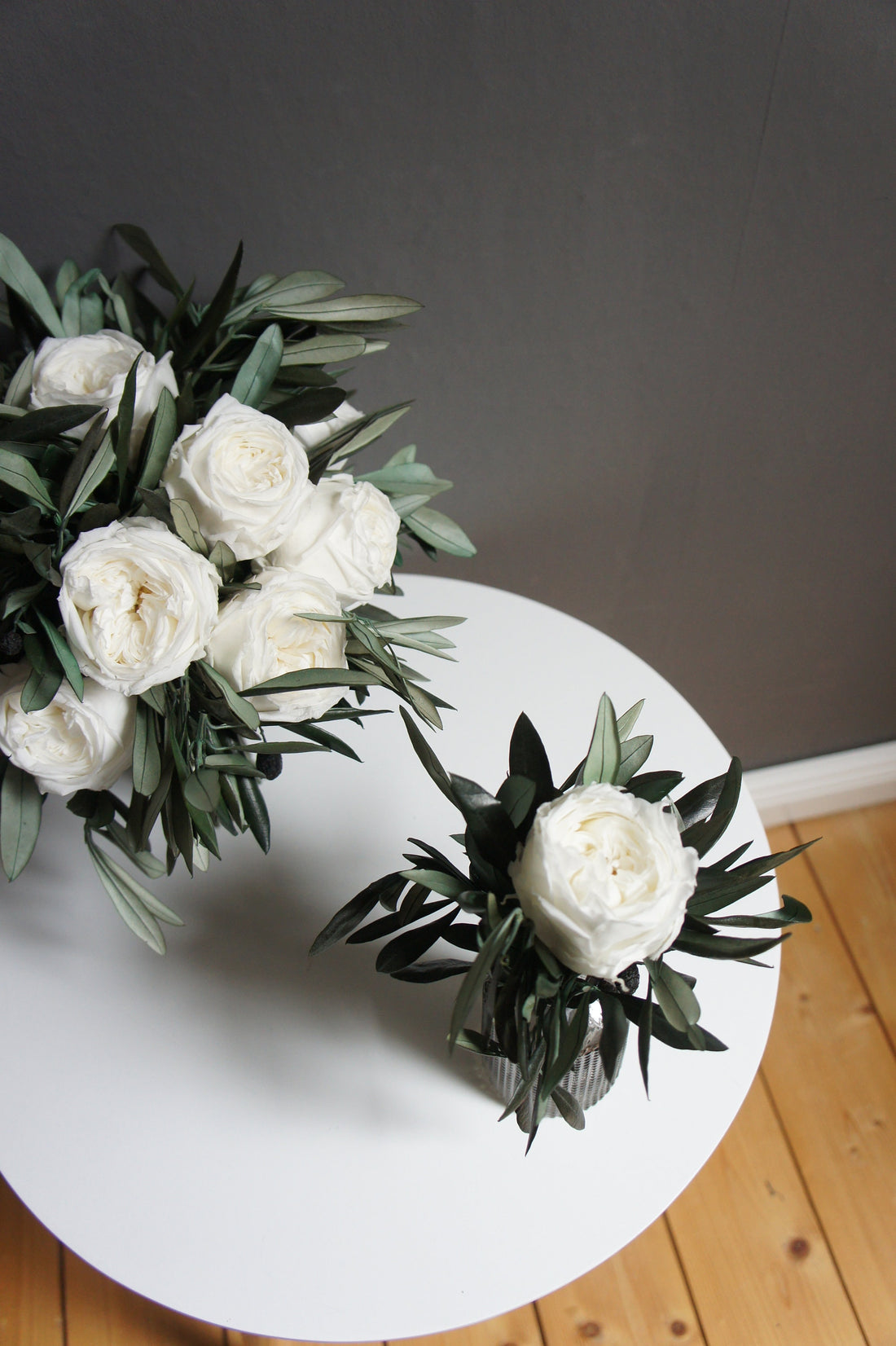 Serie GRACEFUL ROSE, Tiny bouquet/Kleiner Strauß, Infinity rose / Preserving Rose / Preserving Olive