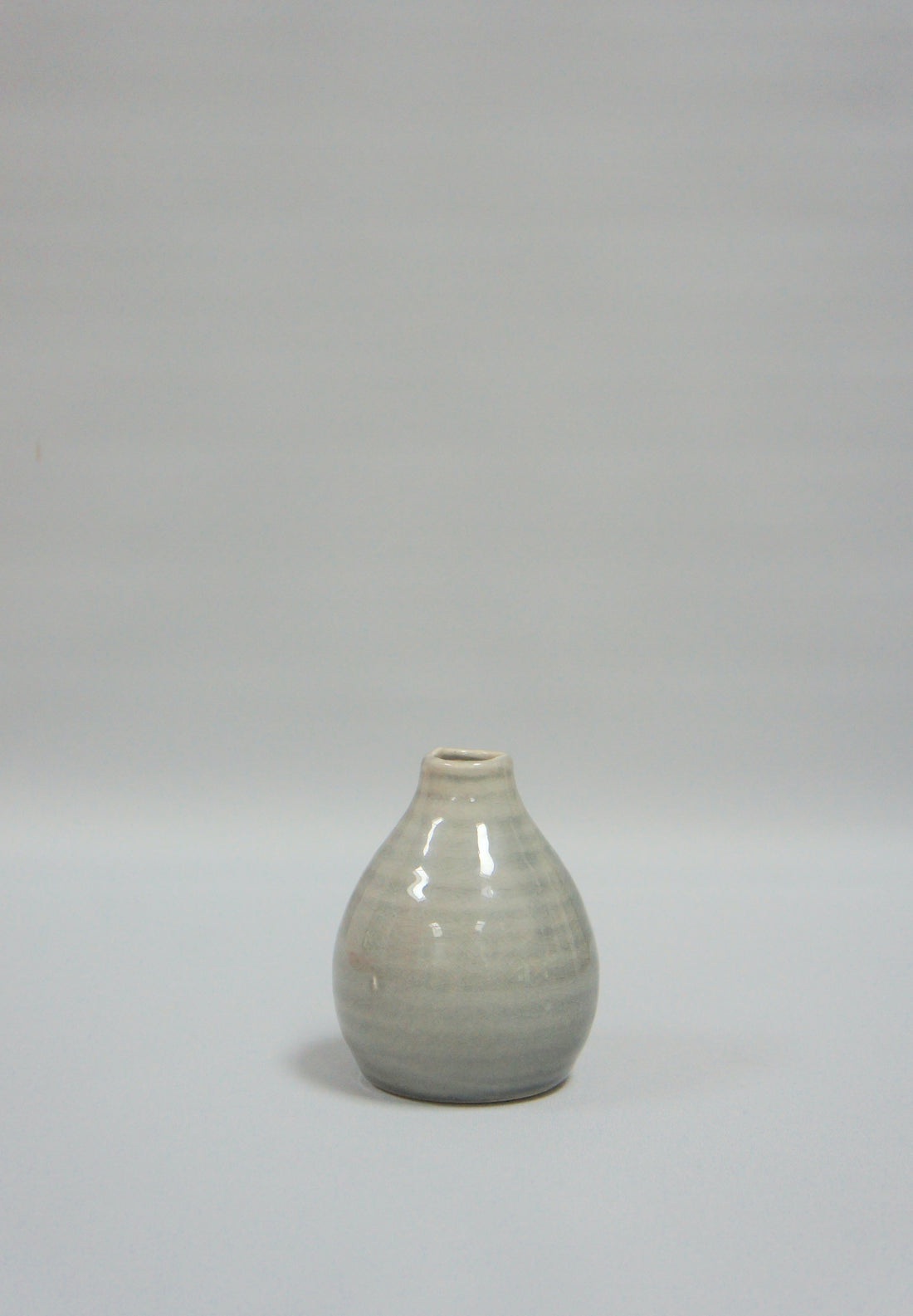 Vase aus Keramik, bauchige Form, geeignet für Einzelblüten