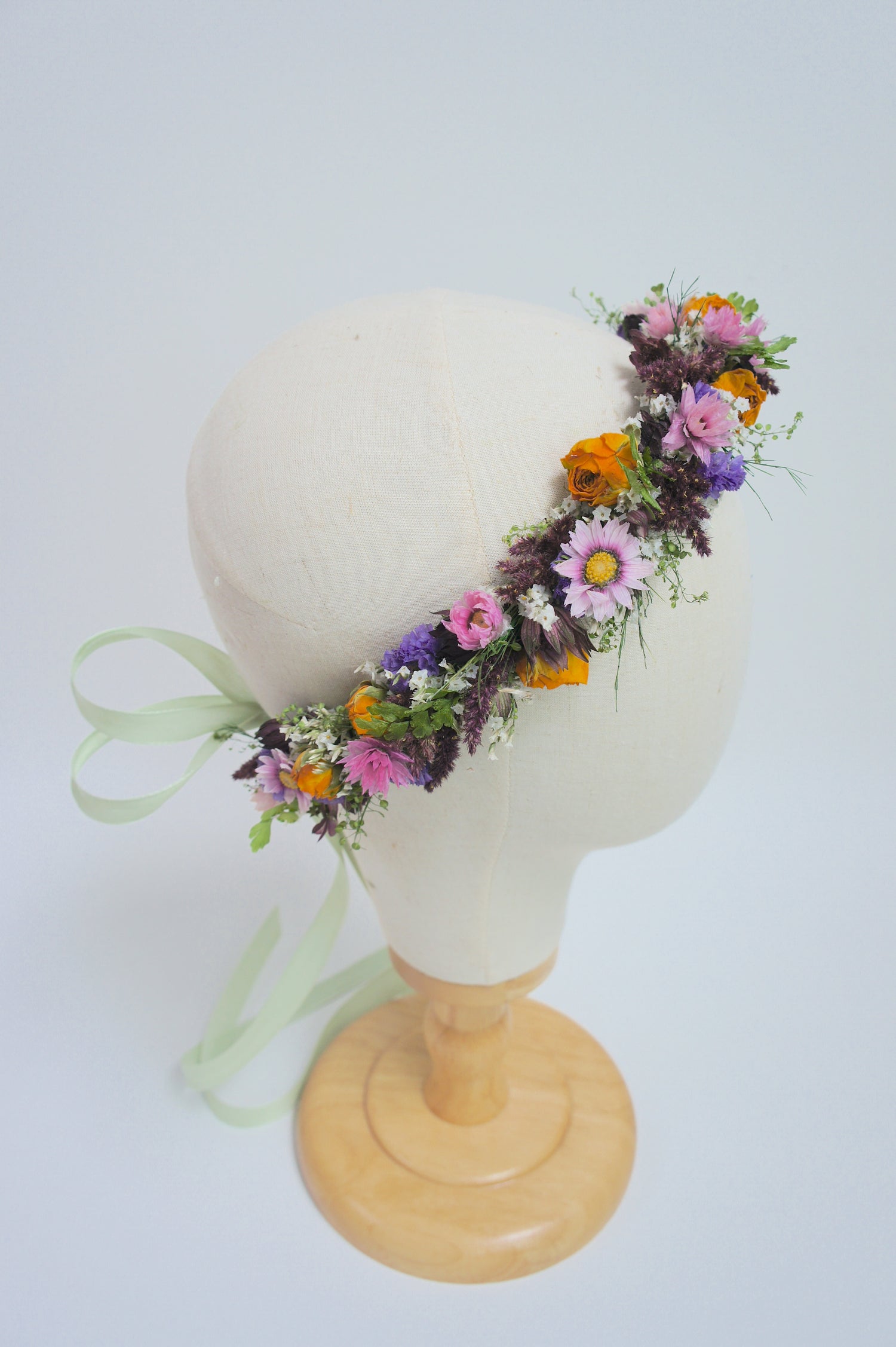 MARIE &amp; DER SOMMER- unsere neue Trockenblumenserie mit Brautstrauß, Haarkranz und Reversschmuck