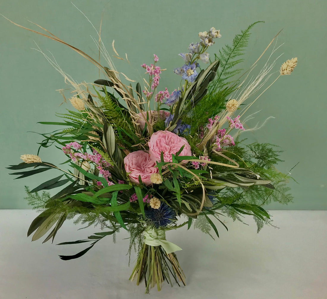 Serie COLOURS OF NATURE, Brautstrauss, Reversschmuck, konservierte Rosen, Infinity roses