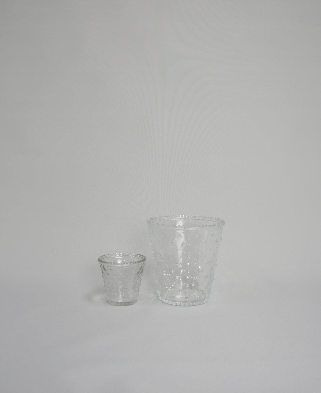 Glasgefäß universal, konisch, genoppt in 2 Größen