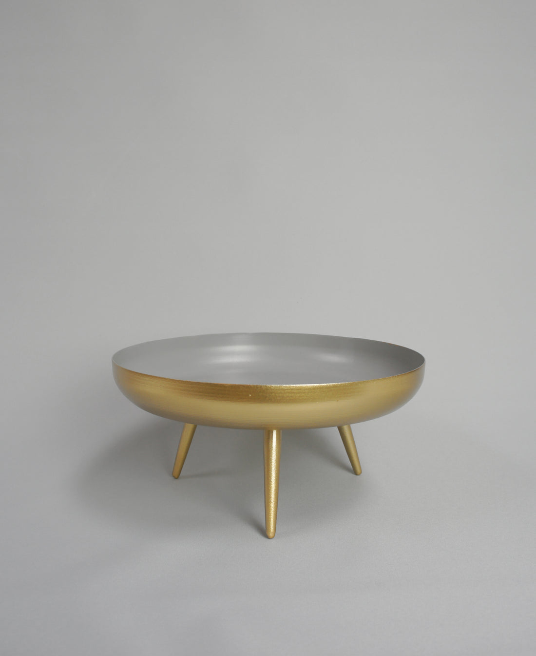 Blumenschale auf Dreifuß, Metall, Farbe Goldmatt