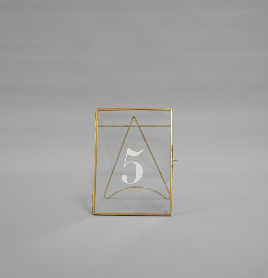 Tischnummer, weiße Ziffer auf Glas, Goldrahmung, Hintergrund Farbe wählbar