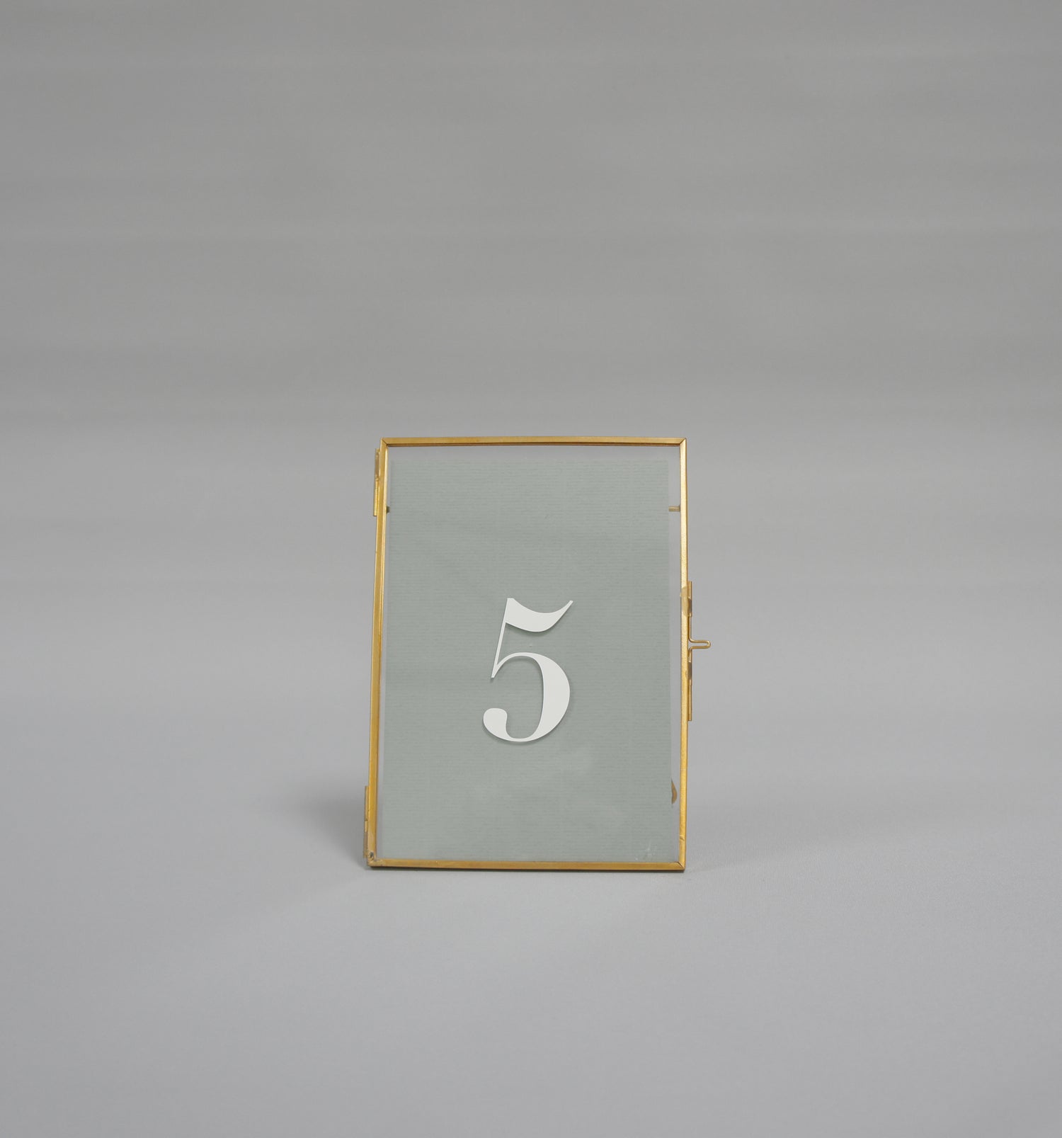 Tischnummer, weiße Ziffer auf Glas, Goldrahmung, Hintergrund Farbe wählbar