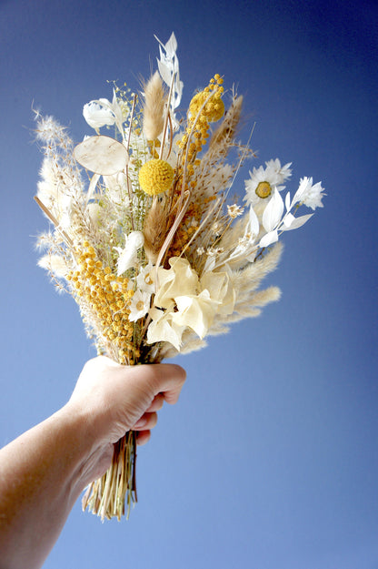 Serie HELLO SUNSHINE, Brautstrauß, Trockenblumen, Bride bouquet, dried flowers