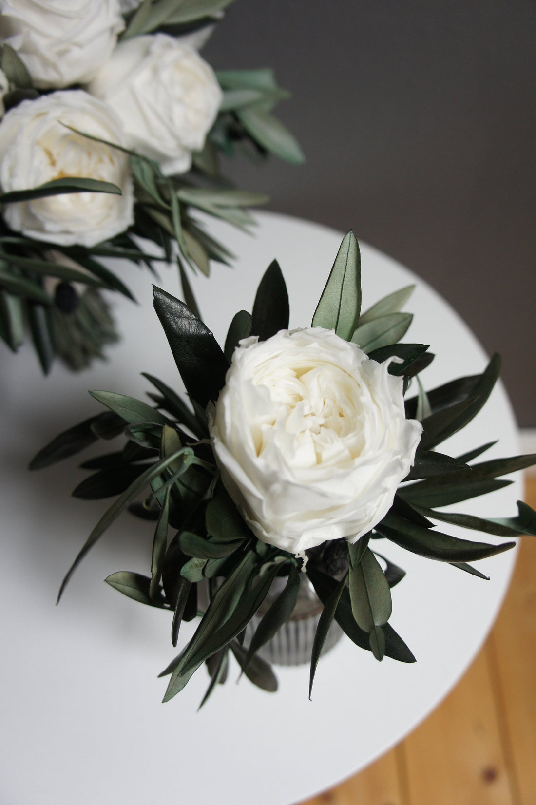 Serie GRACEFUL ROSE, Tiny bouquet/Kleiner Strauß, Infinity rose / Preserving Rose / Preserving Olive