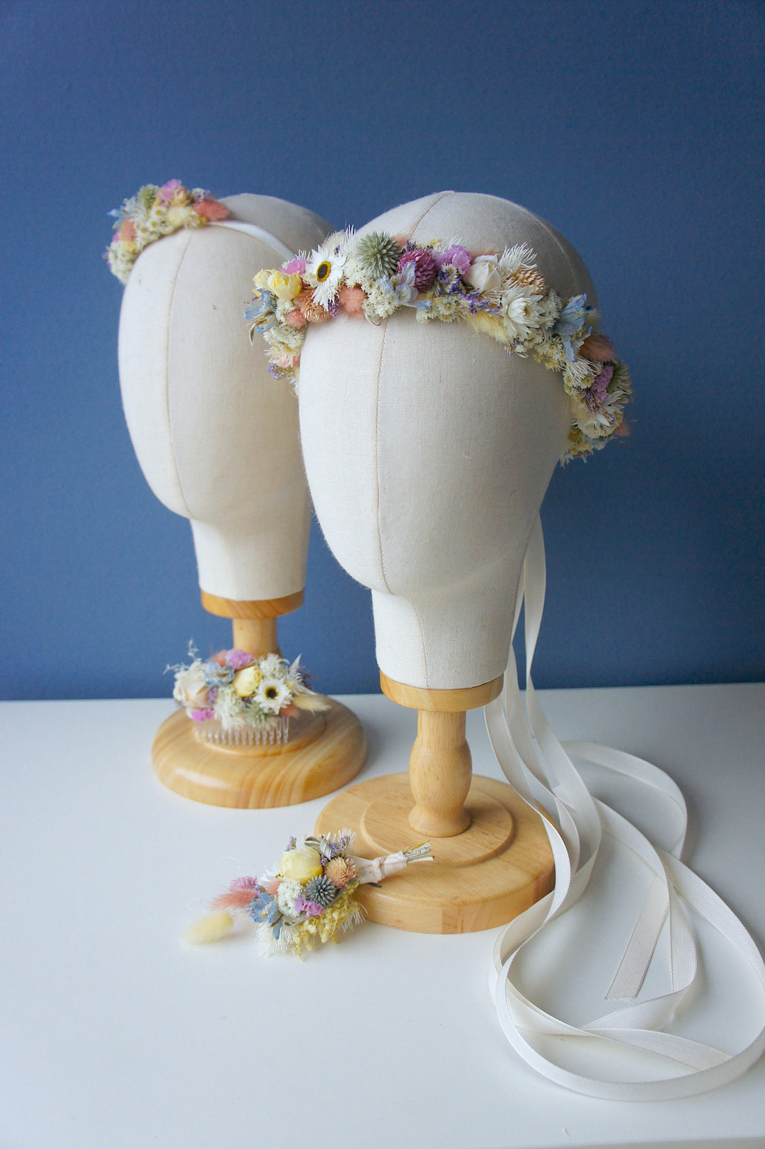 Serie LOLLY POP, Haarkranz, Haarreif, Haarkamm, Reversschmuck, Trockenblumen, Dried flower products